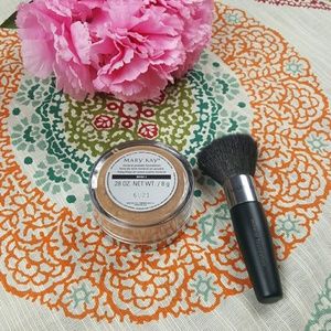 Mary Kay beige 2 mineral powder foundation